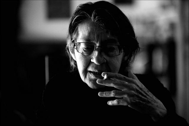 Adela Fernández La quemazón club de lectura en español